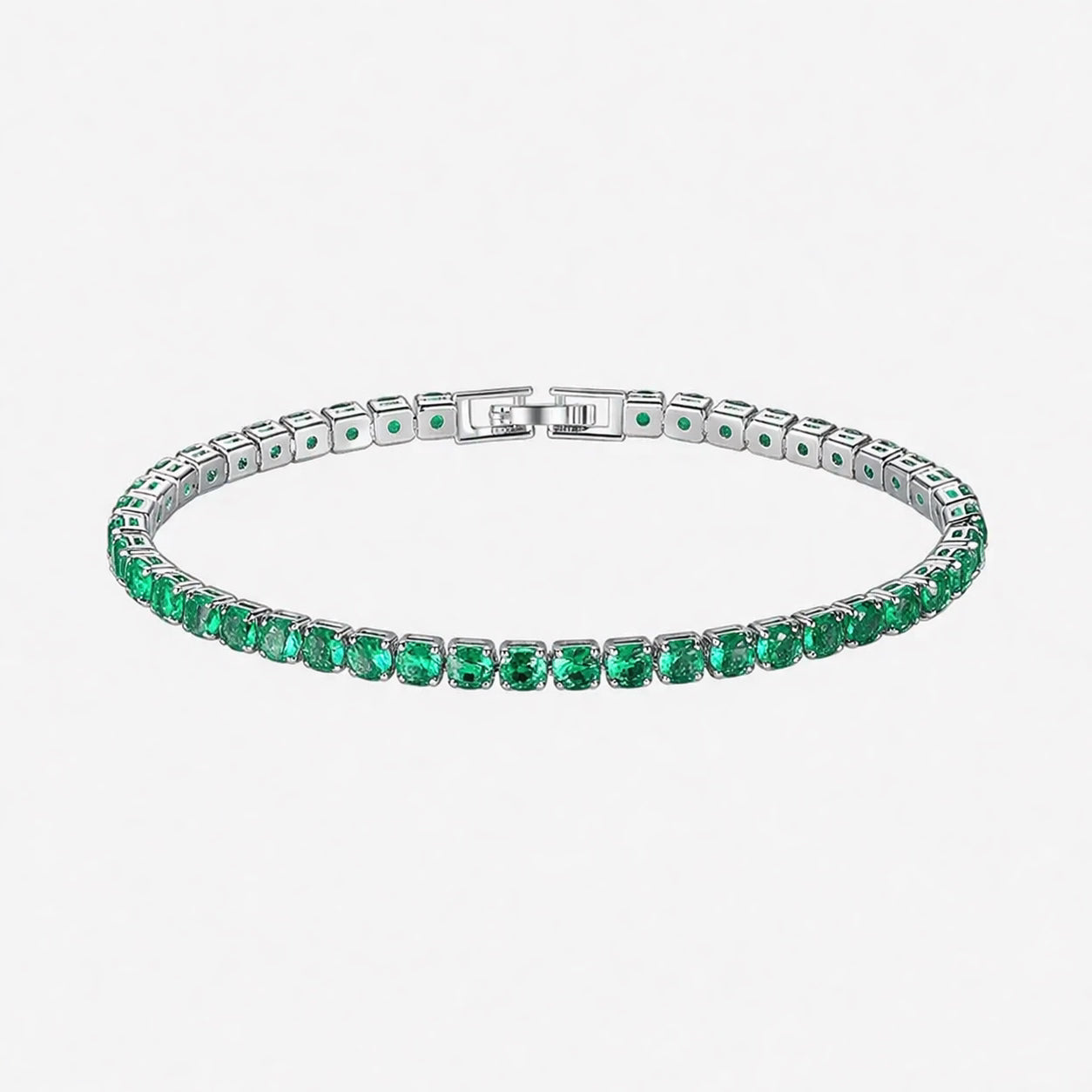 Pulseira Riviera Green Day com zircônias verdes em fundo branco