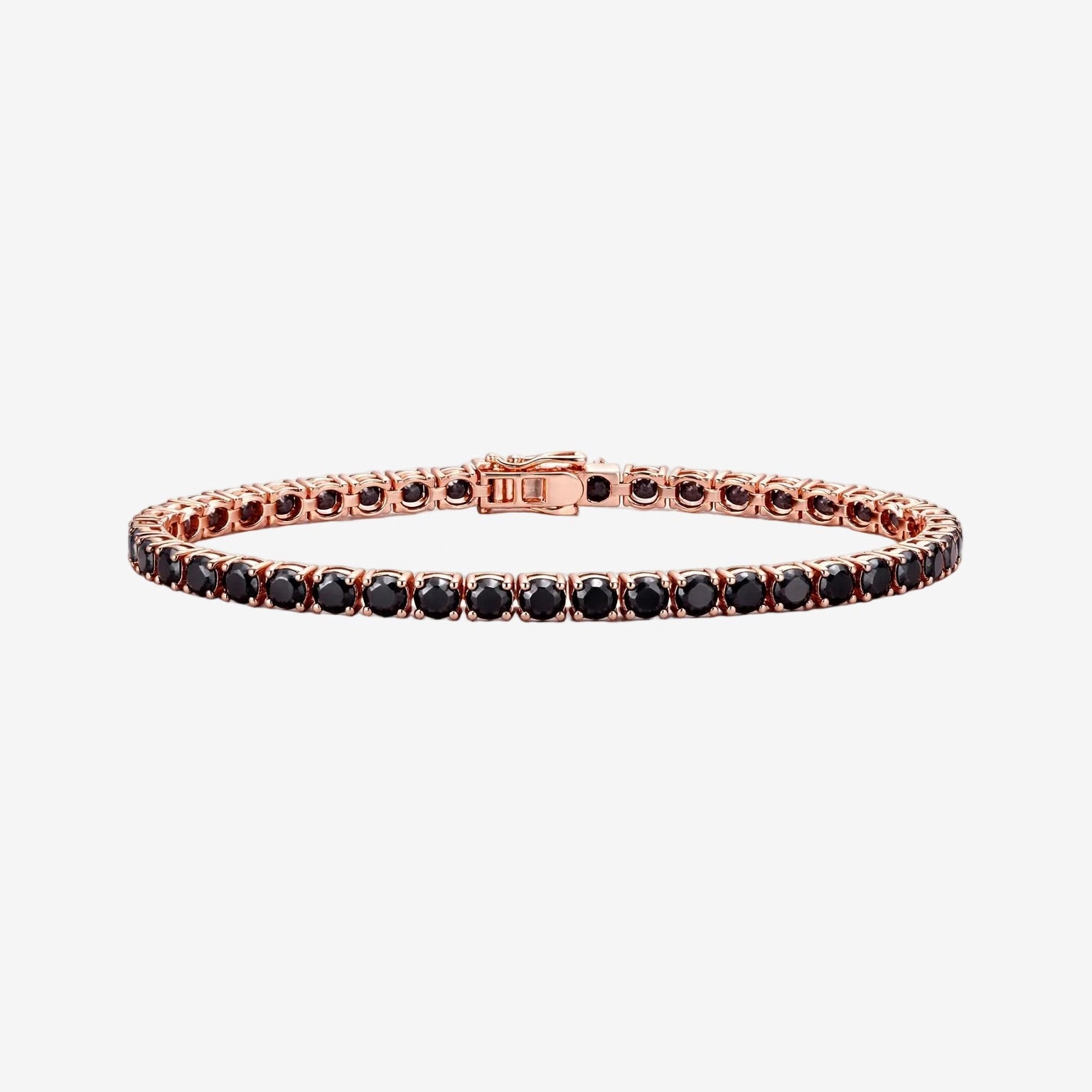 Pulseira Riviera Rosé masculina com zircônias em fundo branco